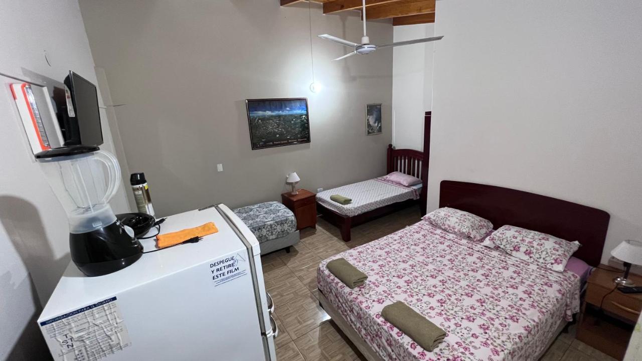 Apart Nicolas Puerto Iguazú Buitenkant foto